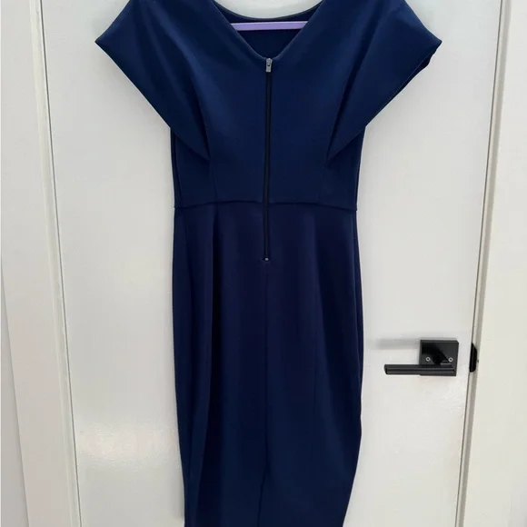 Express NWT Women’s Cap Sleeve V-Back Sheath Dress, never worn - Picture 4 of 5